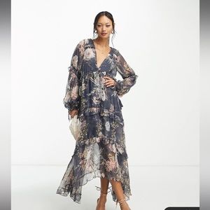 ASOS pleated layered tiered midi dress, navy floral print w/ lace trim Size US 6